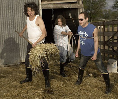 The Meat Puppets, bandfoto met stro
