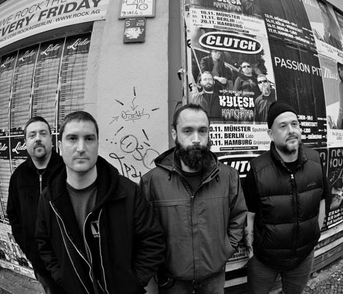 clutch-live
