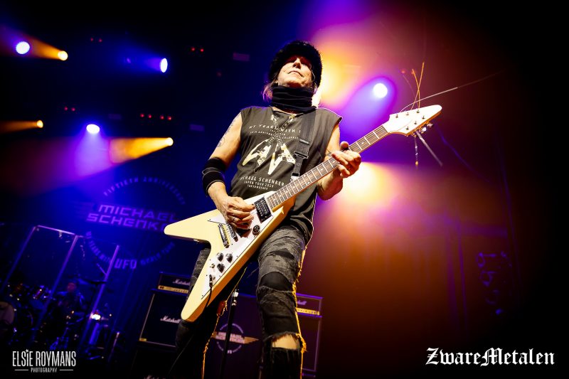 Michael Schenker live in de 013 te Tilburg door Elsie Roymans voor Zware Metalen