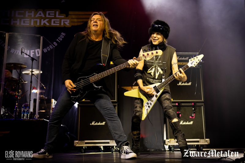 Michael Schenker live in de 013 te Tilburg door Elsie Roymans voor Zware Metalen